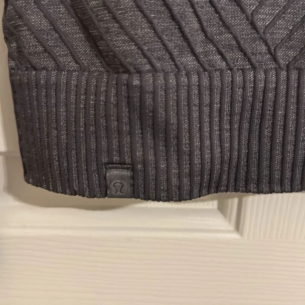 Rest Less Pullover - Picture 3 of 4